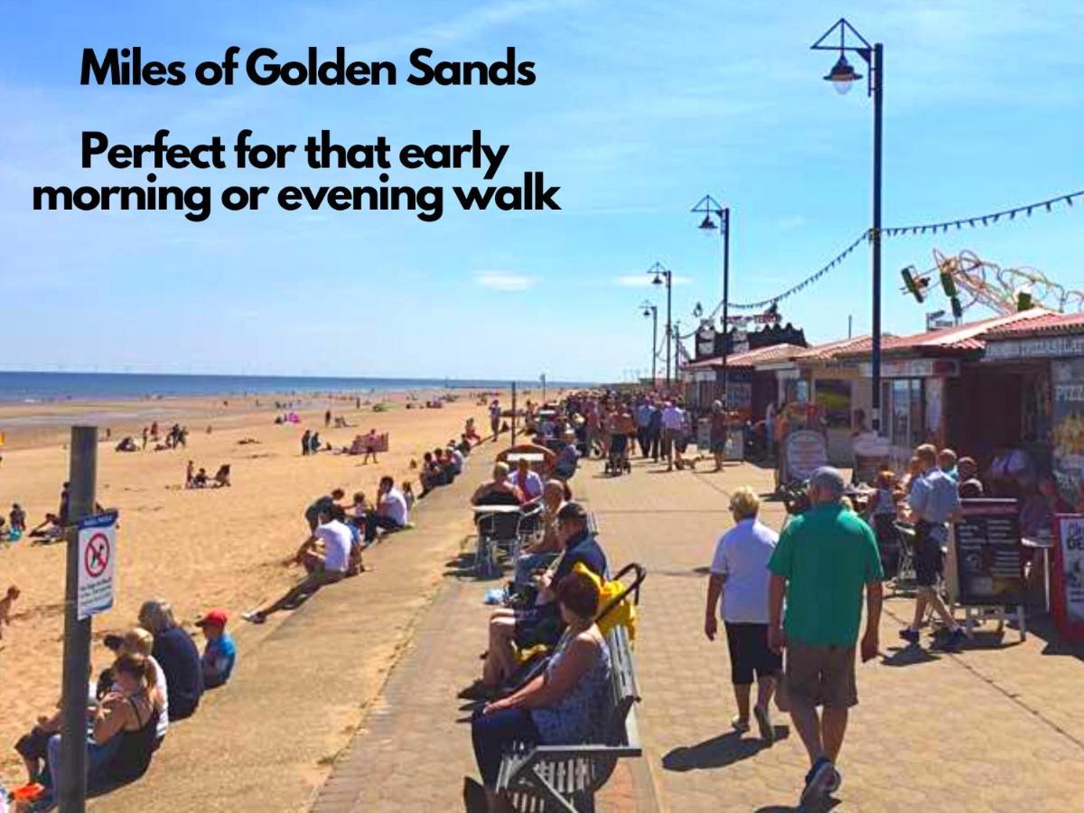 Romantic Lakeside Cottage By The Beach! With Super Cosy Log Burner! The Perfect Escape To Your Home From Home By The Sea! So Relaxing - You Won'T Want To Leave! Pet Friendly! Mablethorpe Bagian luar foto