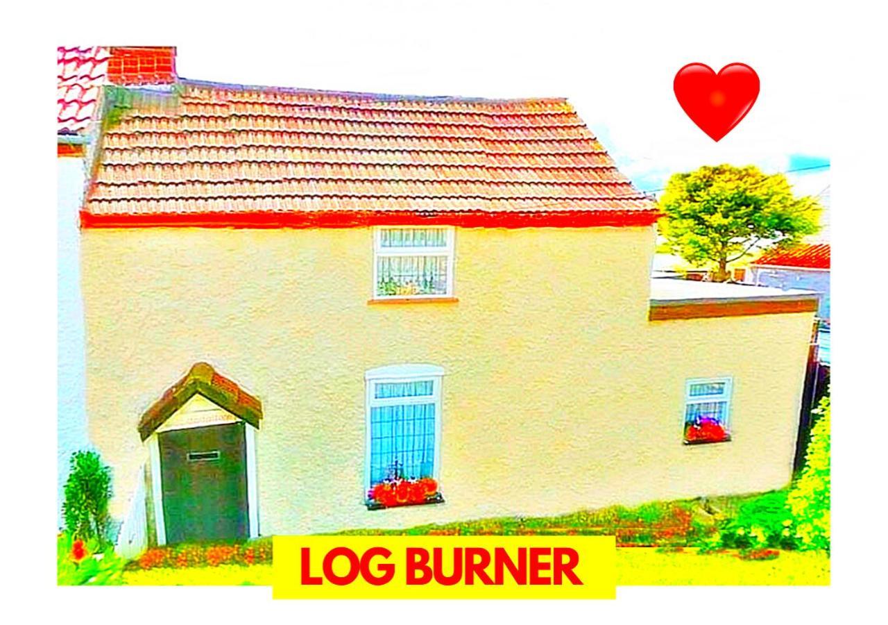 Romantic Lakeside Cottage By The Beach! With Super Cosy Log Burner! The Perfect Escape To Your Home From Home By The Sea! So Relaxing - You Won'T Want To Leave! Pet Friendly! Mablethorpe Bagian luar foto